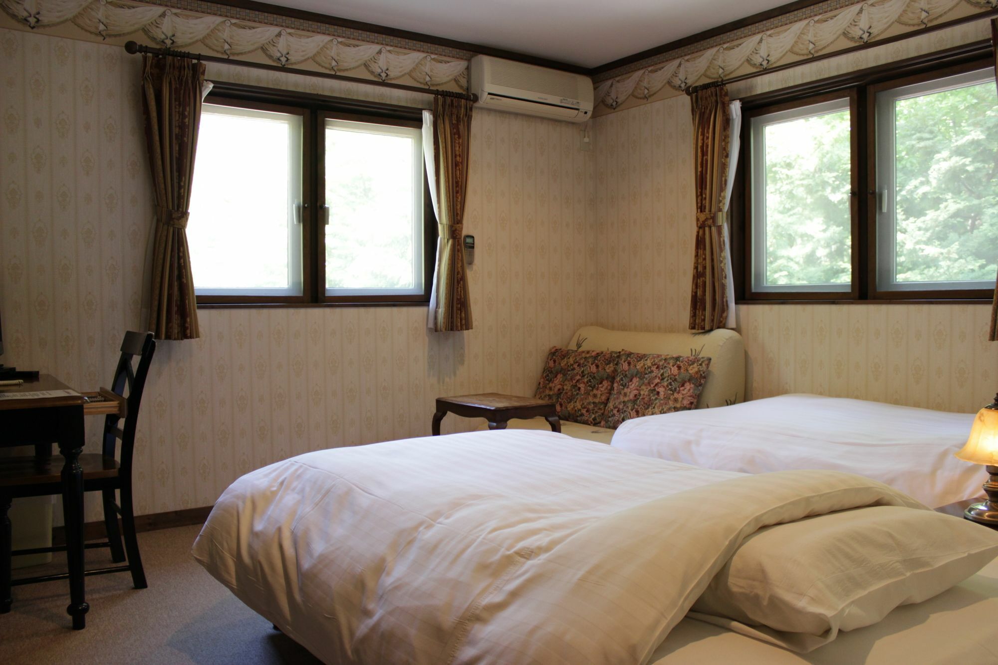 Gusthof Lumiere Hotell Fujikawaguchiko Exteriör bild